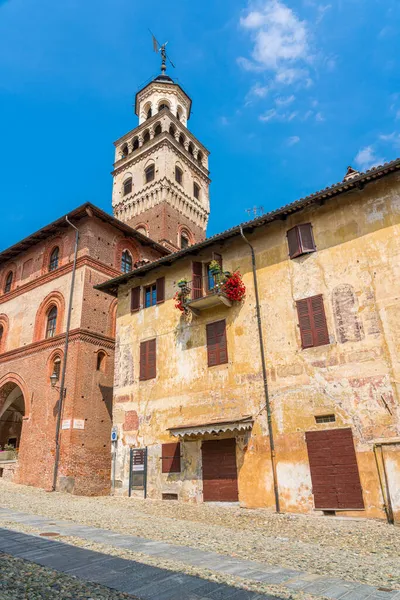 Vista Panorámica Hermosa Ciudad Saluzzo Provincia Cuneo Piamonte Italia — Foto de Stock