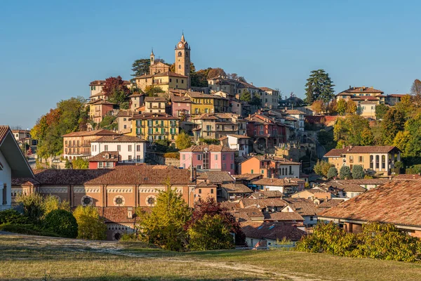 Panoramatický Pohled Vesnici Monforte Alba Během Podzimní Sezóny Langhe Region — Stock fotografie