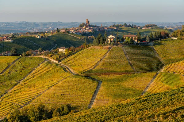 Beautiful Hills Vineyards Fall Season Surrounding Serralunga Alba Village Langhe — Stock Photo, Image