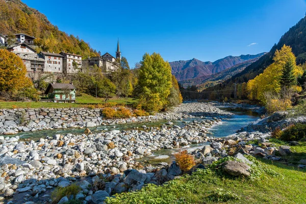 Güzel Piode Köyü Sonbahar Mevsiminde Valsesia Sesia Valley Vercelli Ili — Stok fotoğraf