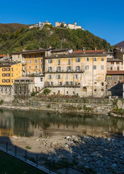 Beautiful Village Varallo Fall Season Valsesia Sesia Valley Province Vercelli — Stockfoto