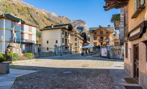 Beautiful Village Riva Valdobbia Fall Season Valsesia Sesia Valley Province — Stockfoto