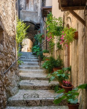 Pacentro, l 'Aquila eyaletinde ortaçağ köyü, Abruzzo, orta Italya.