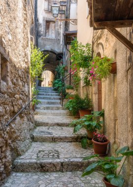 Pacentro, l 'Aquila eyaletinde ortaçağ köyü, Abruzzo, orta Italya.