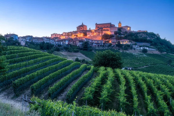 Morra Village Illuminated Evening Langhe Region Piedmont Cuneo Northern Italy — Stock Photo, Image