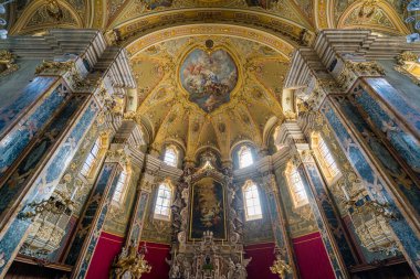 Bressanone 'lu Duomo' nun muhteşem iç mekanı. Bolzano ili, Trentino Alto Adige, İtalya. Temmuz-25-2022