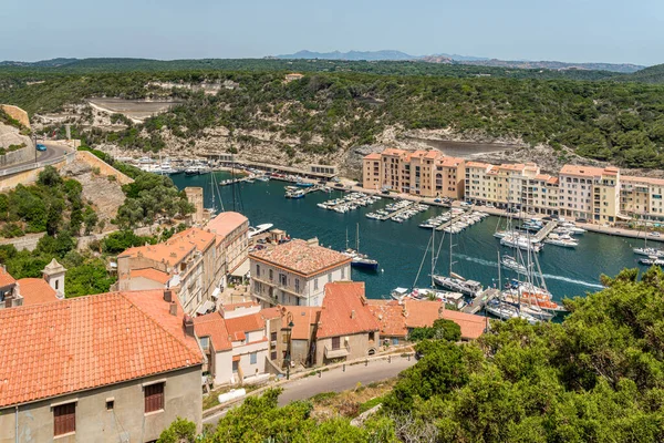 Město Bonifacio Jeho Přístav Slunečného Letního Dne Jižní Corse Francie — Stock fotografie