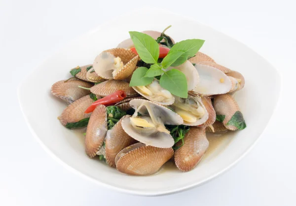 Перемешать жареных моллюсков с жареным чили паста, тайская еда — стоковое фото