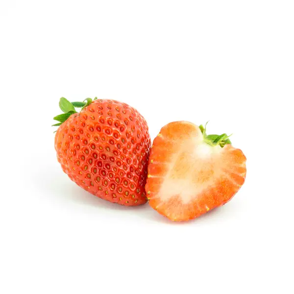 Νωπές φράουλες απομονωμένες σε λευκό φόντο. — Φωτογραφία Αρχείου