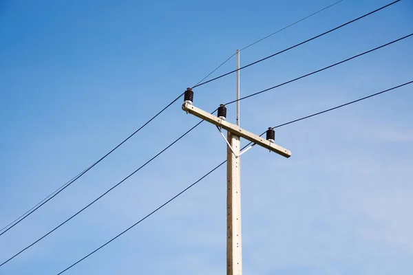 Poste de alambre —  Fotos de Stock