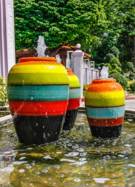 renkli kavanoz pot Çeşmesi