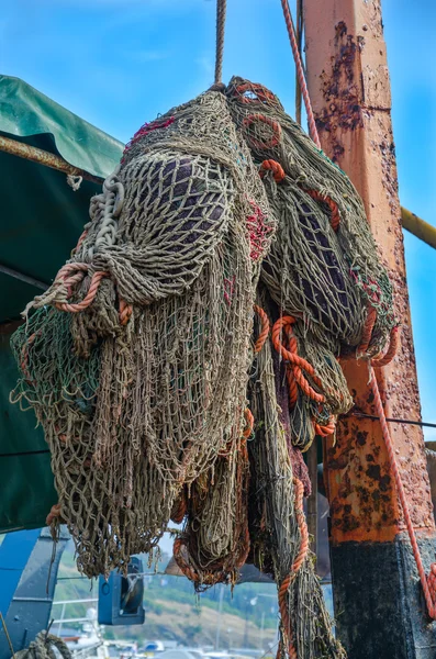 Balık ağlarına gemi — Stok fotoğraf
