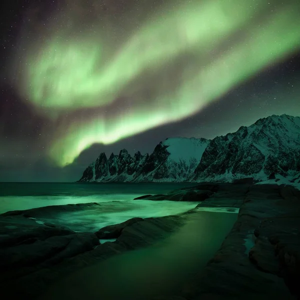 Horské Segla Nebe Pozadí Severními Světly Aurora Borealis Ostrovech Senja — Stock fotografie