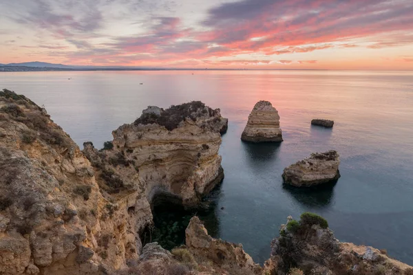 Fantastiskt Landskap Med Klippor Strand Och Turkost Vatten Algarve Portugal — Stockfoto