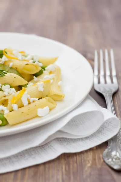 Lahodné vegetariánské těstoviny — Stock fotografie