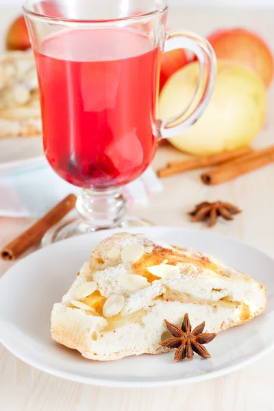 Portion of apple pie — Stock Photo, Image