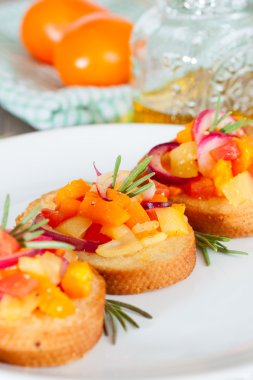 taze domates ile bruschetta