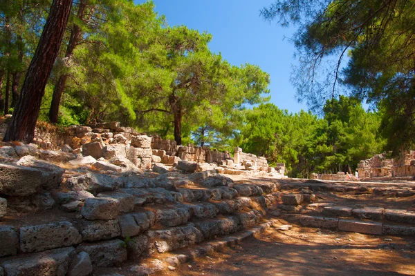 As ruínas da antiga cidade de Phaselis, Antalya, Turquia — Fotografia de Stock