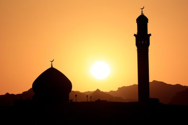gün batımı ve Camii