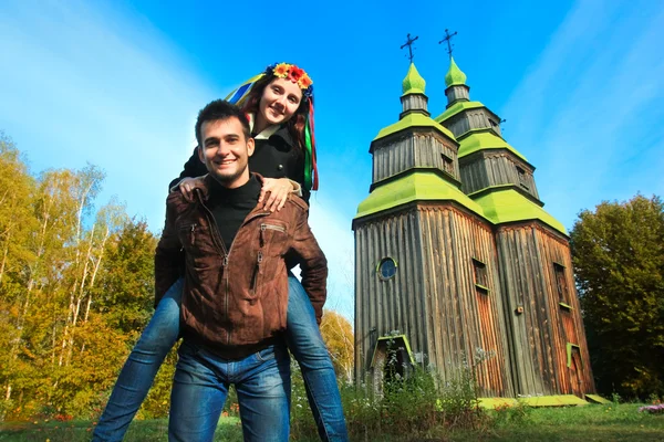 Fun couple sightseeing in Ukraine — Stock Photo, Image