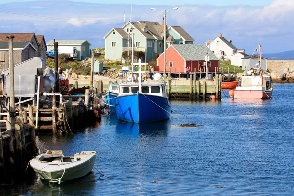 Peggy 's Cove sat de pescuit în Nova Scotia — Fotografie, imagine de stoc