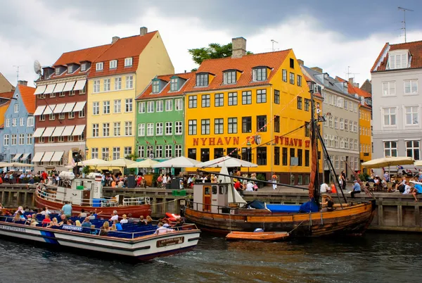 Nyhavn waterfront in Copenhagen — Stock Photo, Image