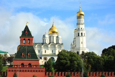 Altın kubbe, kremlin ve Kızıl kremlin duvarı