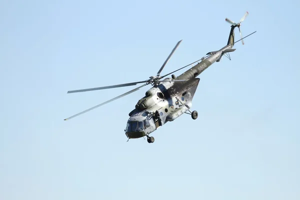 Helikopter w powietrzu — Zdjęcie stockowe