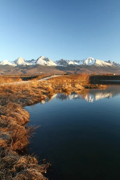 Lago Montanha — Fotografia de Stock