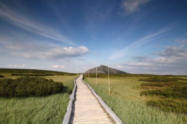 iskeleden dev Dağları