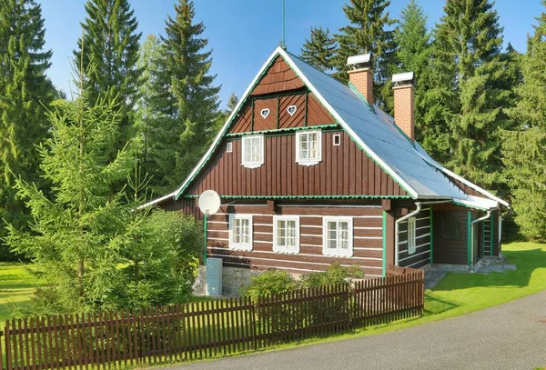 Nice Timber Cottage Czech Republic — Stock Photo, Image