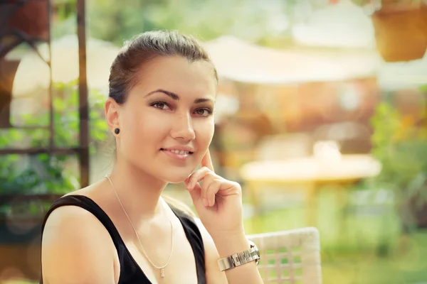 Beautiful Young Woman Portrait — Stock Photo, Image