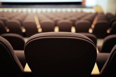 Gösteri Başlamadan Önce Tiyatro Performans Salonunda Boş Koltuklar