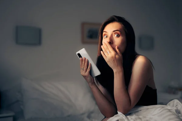 Funny Woman Receiving Embarrassing Text Message — Photo