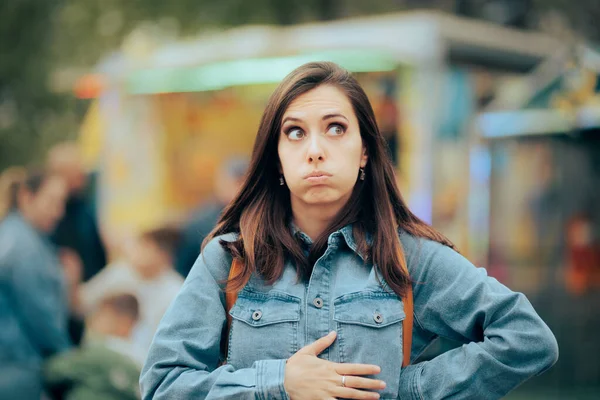 Woman Feeling Hungry Looking Something Eat Amusement Park — 图库照片