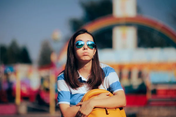 Unhappy Woman Holding Her Bag Waiting Funfair — 图库照片