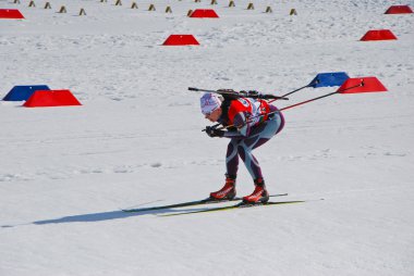 Biatlon - sporcu - sıcak yarış