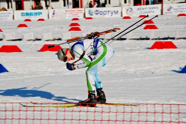 Biatlon - sportman - hete race — Stockfoto