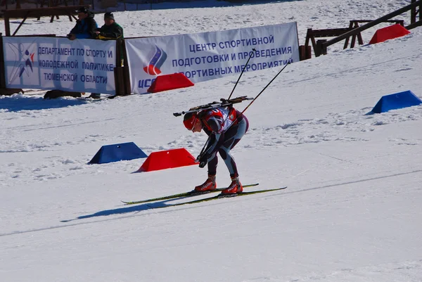 Biathlon - sportif - course chaude Image En Vente
