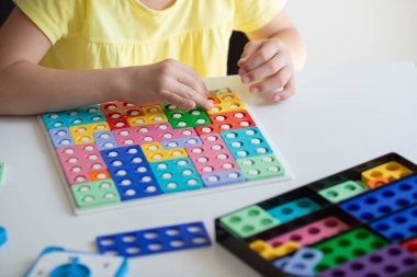 Colored forms. Elementary mathematics. Primary School. The study of numbers. The study of the composition of the number. Numicon