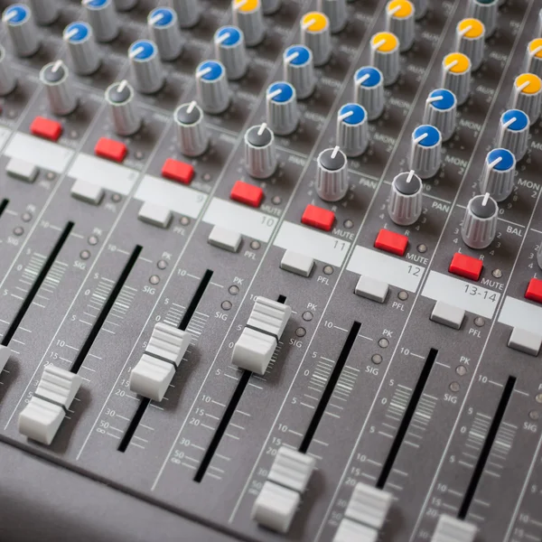 The mixer — Stock Photo, Image