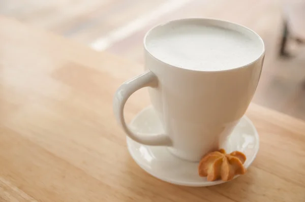 Hot milk — Stock Photo, Image