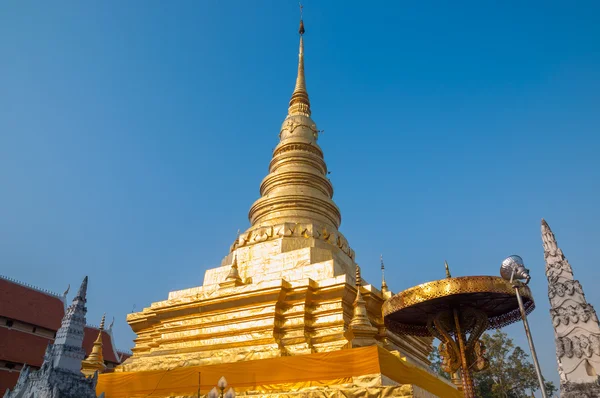 Złota pagoda — Zdjęcie stockowe