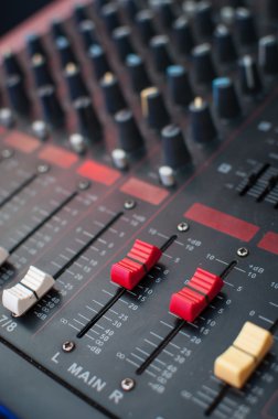 ses karıştırıcı