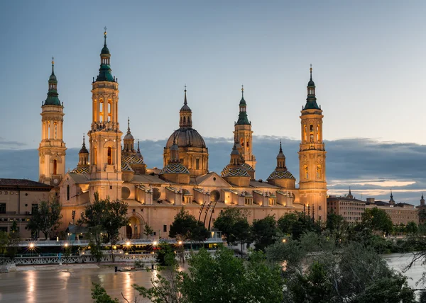 Säulenbasilika von Zaragoza — Stockfoto