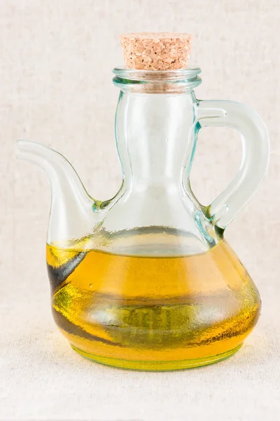 Aceite de oliva en frasco —  Fotos de Stock