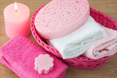 sünger, havlu ve sabun ile Spa ve banyo aksesuarları