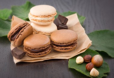 fındık ve çikolata macaroons