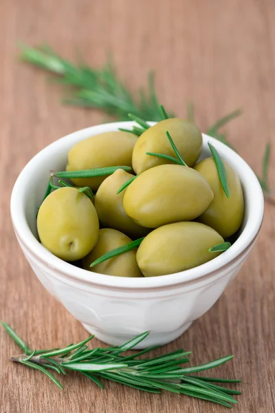 rosemary bir seramik kase zeytinli
