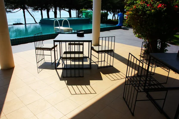 Groep Van Het Leven Buiten Deur Instellen Zijzwembad Het Resort — Stockfoto